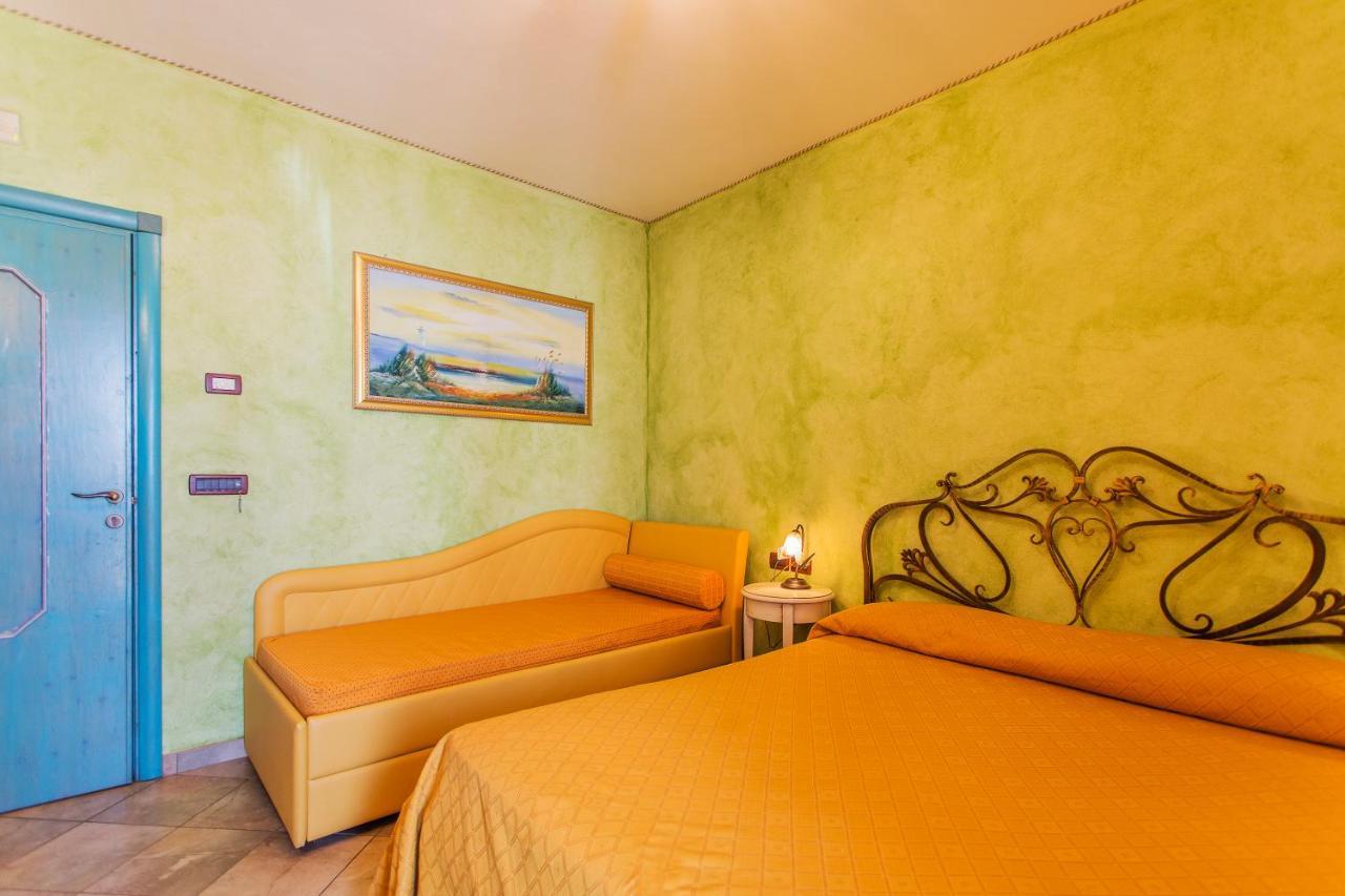 Casale Villa Giulia Marina Di Lesina Eksteriør billede